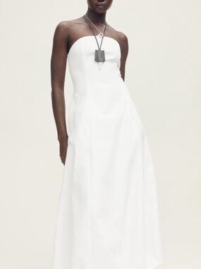 Mango Strapless White Ballgown with Clean Seams